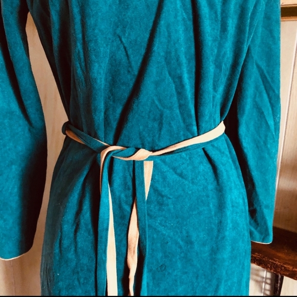 Vintage 1970s Turquoise Terry Cloth Dress - Picture 4 of 5